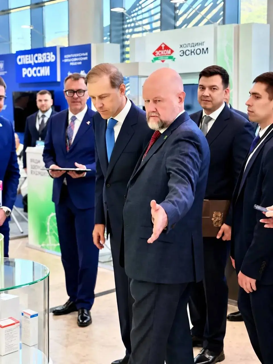 «Р-Фарм» представила Мантурову новые разработки и программу развития биотехпрепаратов