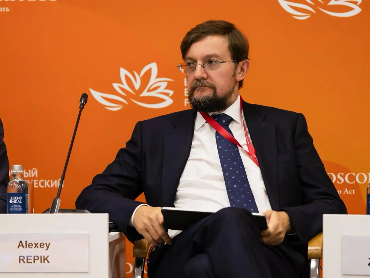 Алексей Репик на ВЭФ назвал финкультуру самостоятельным ресурсом эффективного взаимодействия с восточным бизнесом 