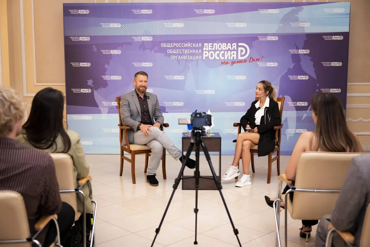 Делороссы поделились опытом с молодыми предпринимателями – финалистами проекта «Мой стартап» 