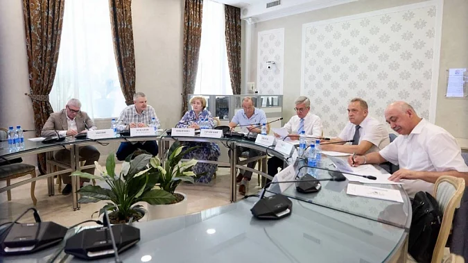 Астраханский делоросс обсудила развитие аквакультуры на Общественном совете при Росрыболовстве